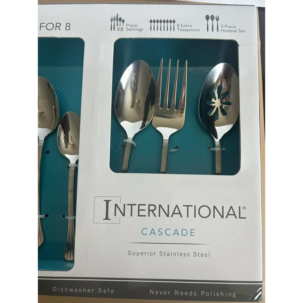 International Silver 5264791 Cascade 51 PC Flatware Set - Silver
